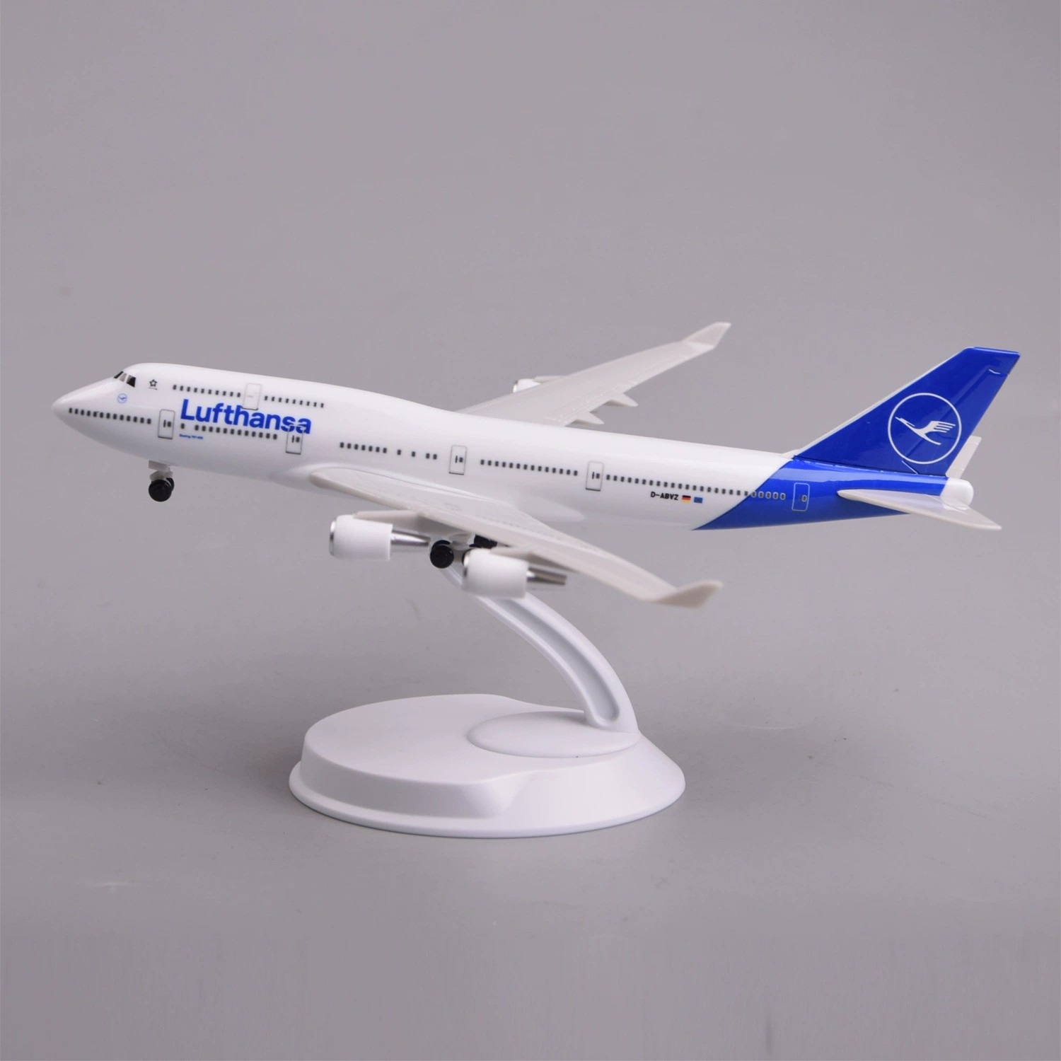Maßstabsgetreues Flugzeugmodel – Model Airplane Plastic Bewertung und Preis